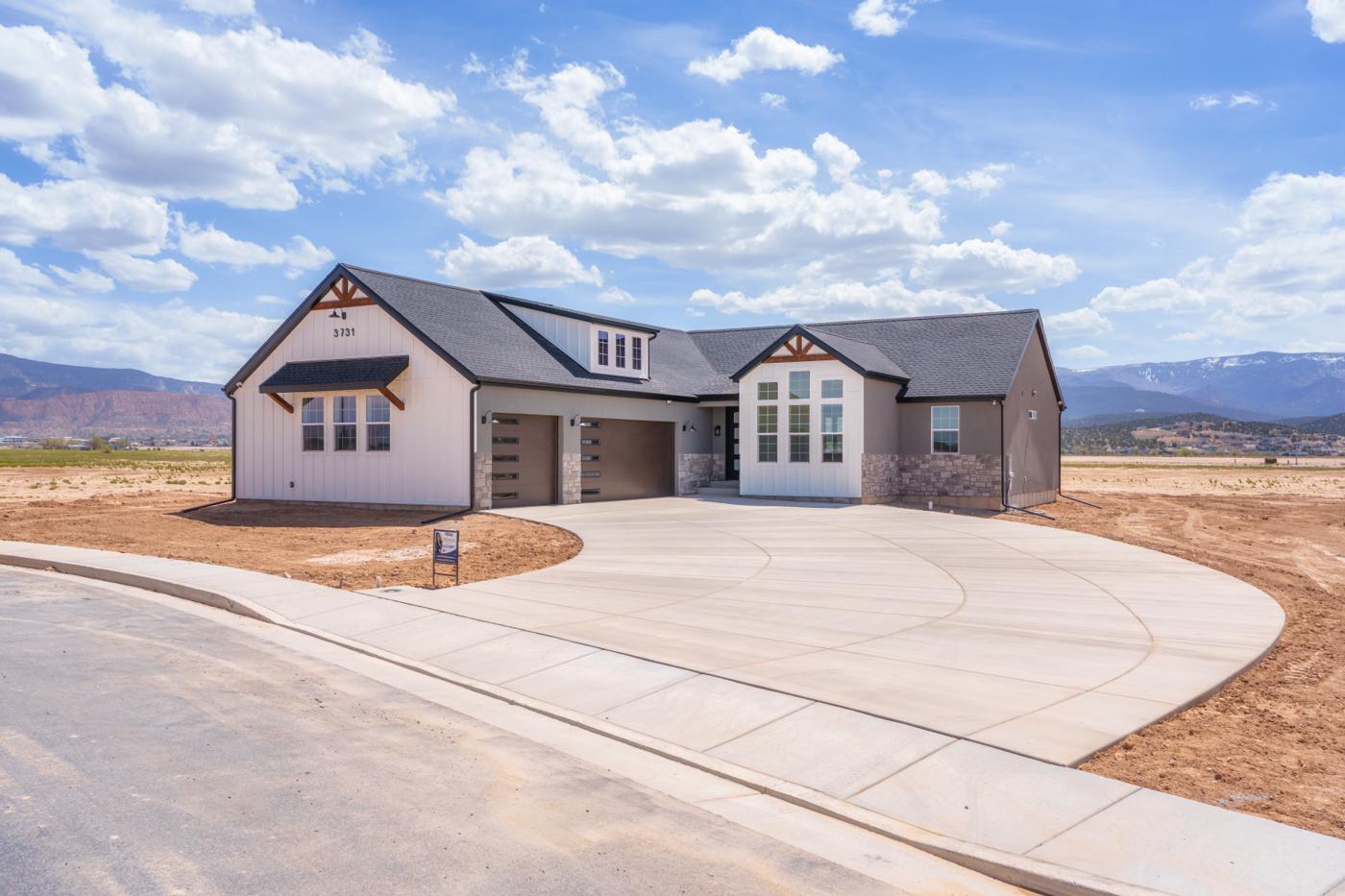 3731 W 925 N exterior